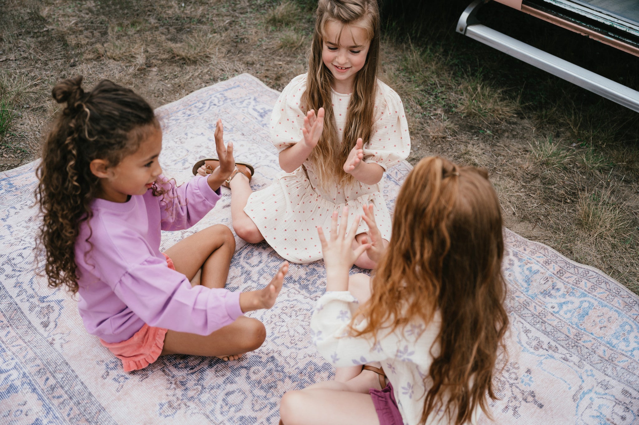 Lois Ballonpullover | Blasses Stiefmütterchen